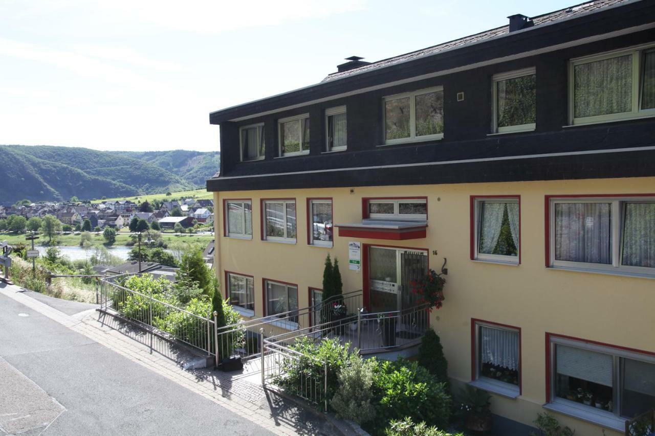 Ferienwohnung Moselblick-Stein Valwig Eksteriør bilde